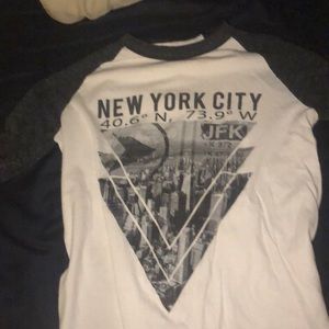 New York City long sleeved shirt